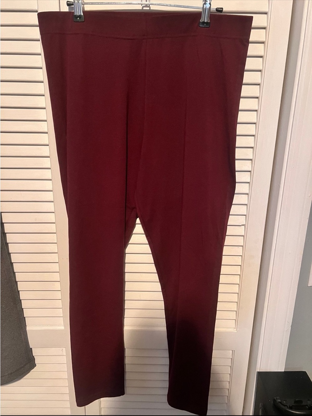 Women’s “SO” Wine Red Leggings XL (B) Cross Posted